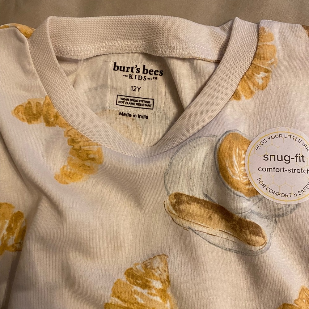 Burt’s Bees organic pajamas - Picture 2 of 2